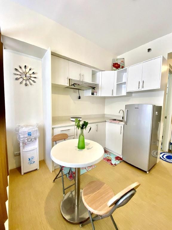 Avida Towers Condo w/ Pool Near Night Market Apartment in Davao City
