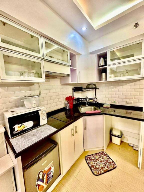 Avida Towers Condo w/ Pool|Roxas Night Market Apartment in Davao City
