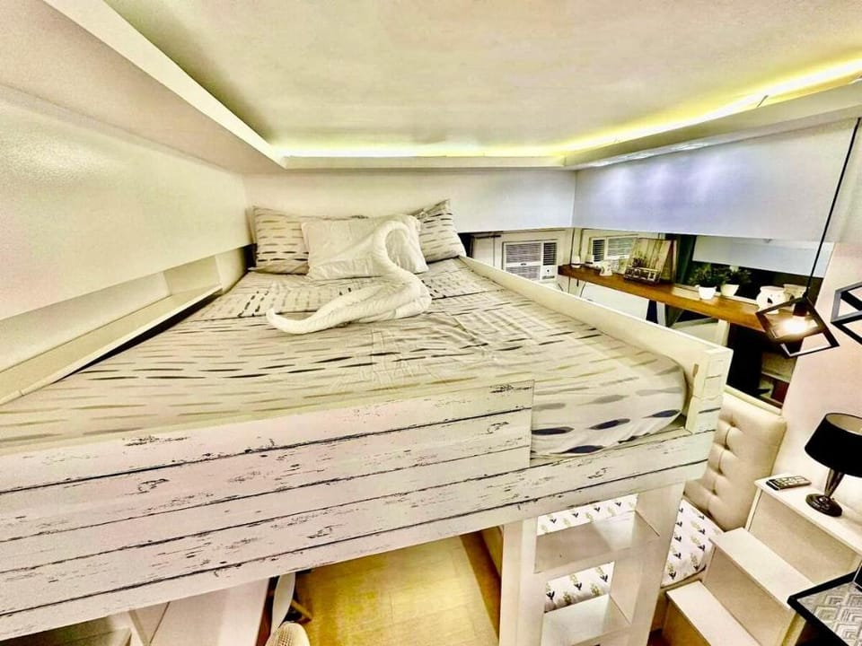 Avida Towers Condo w/ Pool|Roxas Night Market Apartment in Davao City