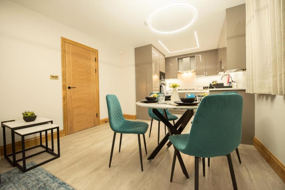 Oak Lodge Apartment in Reading