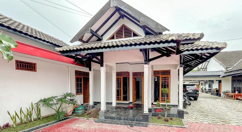 Griya Asri Guest House RedPartner Hotel in Special Region of Yogyakarta
