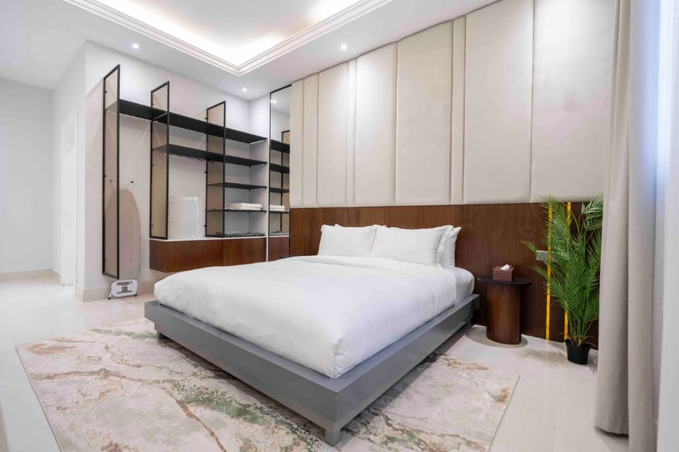 Three BR Spacious & Luxurious Flat in AlQirawan Apartment in Riyadh