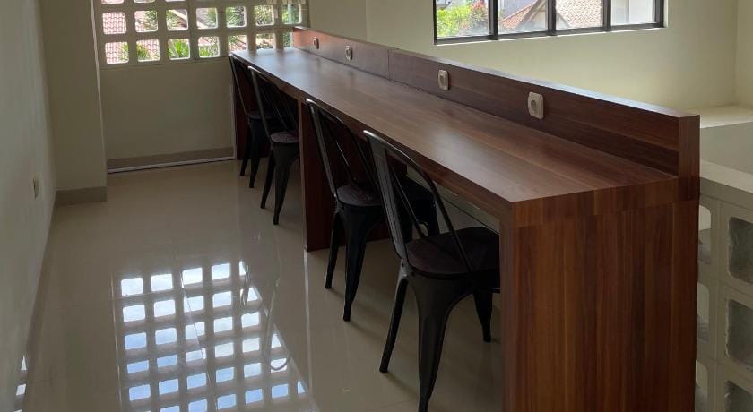 9 Residence Guesthouse Syariah Cilandak Bed and Breakfast in South Jakarta City