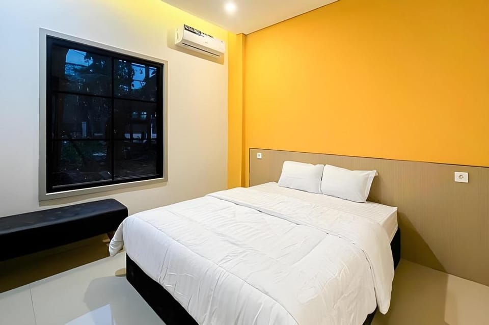 Sans Hotel by Elrose Place Hotel in Indonesia
