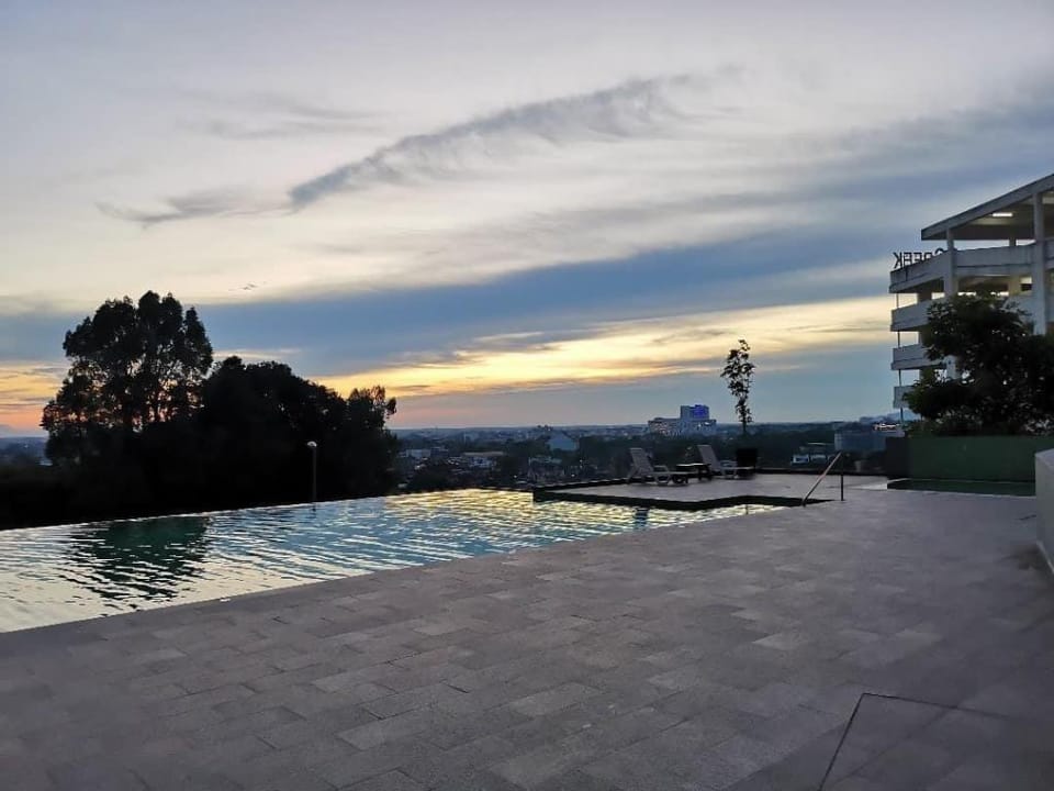 Beautiful sunset view unit Apartment in Perak