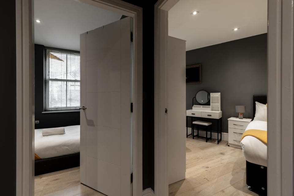 Superb 2 Bedroom Apartment near Edgware Road Station Apartment in City of Westminster