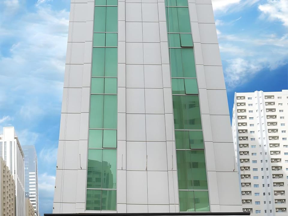 Sahara Hotel Apartments Hotel in Al Sharjah
