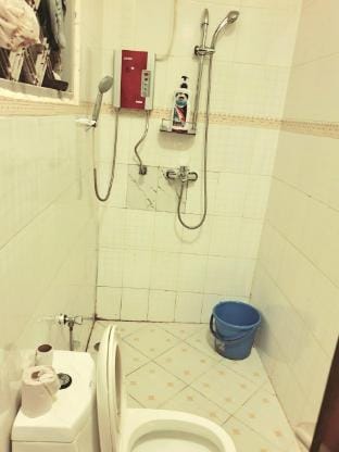 Women shared hostel with views kampala Apartment in Kampala