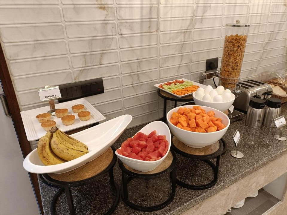 Hotel triton Grand Hotel in New Delhi