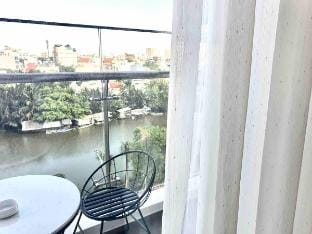 AmbiHOME riverview 2BR Dlusso An Phu Dist 2[Netf] Vacation rental in Ho Chi Minh City