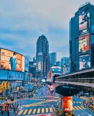 【SUNU】温馨大床房/KLCC by/轻轨旁/网红游泳池 Apartment in Federal Territory of Kuala Lumpur