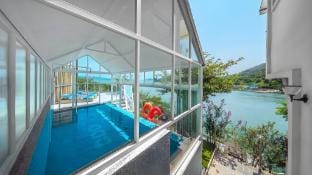 Yeosu Ddo Stay Poolvilla Bed and Breakfast in South Korea
