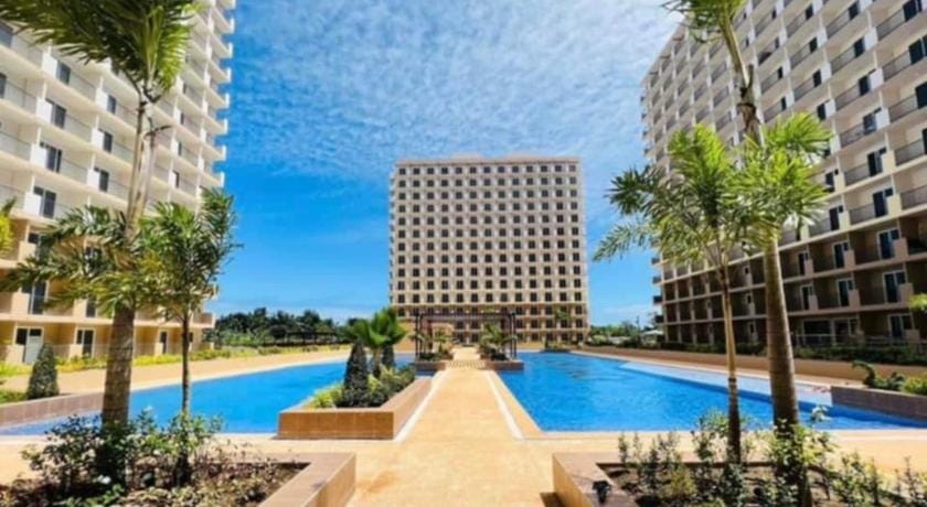 Hotel Rainy Hotel in Lapu-Lapu City