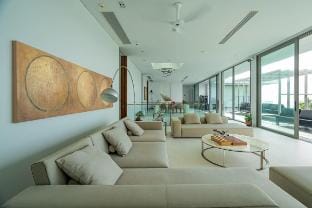 Luxury Penthouse with Stunning Beach Views Apartment in Choeng Thale