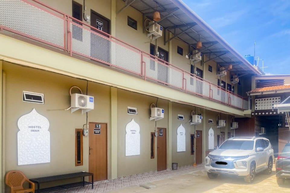 RedDoorz Syariah @ Hostel Imah 3 Lampung Hotel in Indonesia