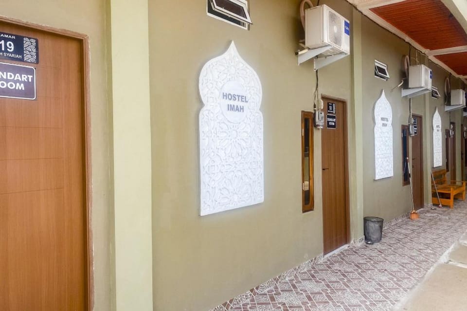 RedDoorz Syariah @ Hostel Imah 3 Lampung Hotel in Indonesia