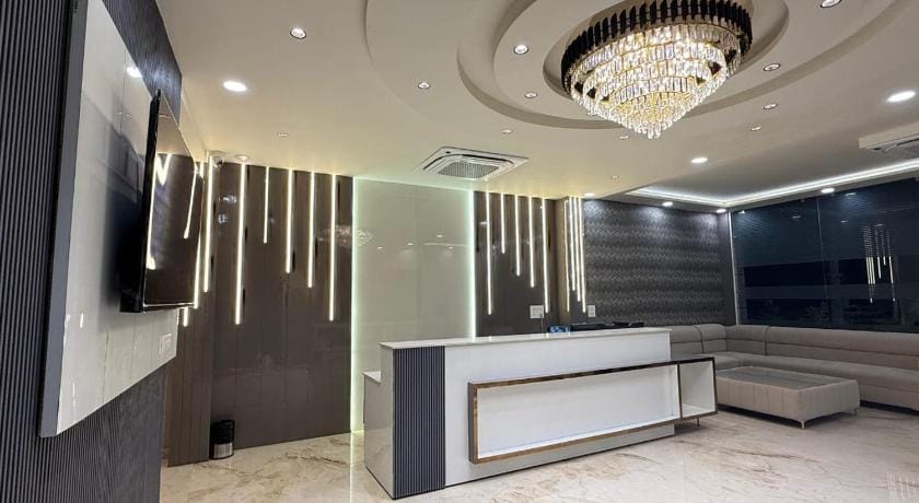 Hotel Majestic Heights Hotel in Agra