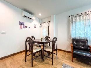 Cute 4 Bedroom House Local Area near University Vacation rental in Chiang Mai