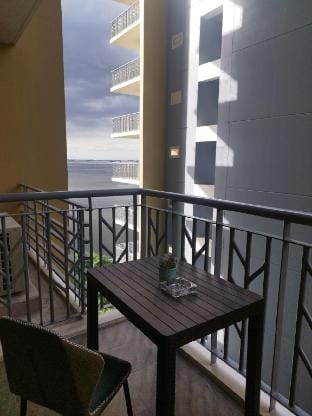 Savvy Suites Combined 6BR | near Okada Vacation rental in Pasay