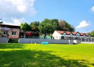 Chuncheon Dog pension Walk the Flower Path Bed and Breakfast in Gyeonggi-do