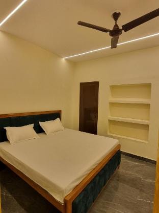 Tirupati Homestay  Vacation rental in Varanasi