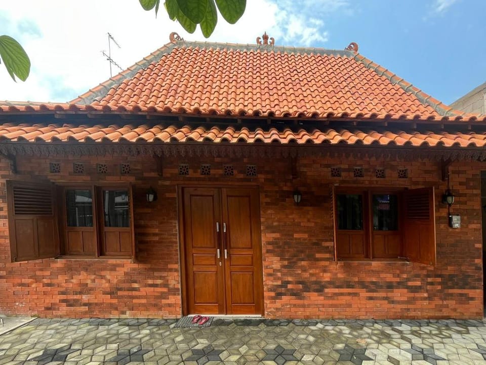 Griya Wahyuni Syariah Hotel in Indonesia