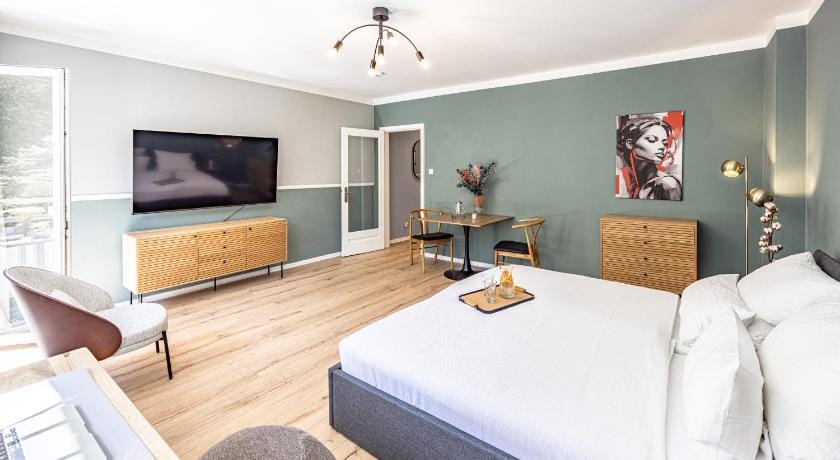 Three minutes walk to the trainstation to Hamburg Apartment in Hamburg