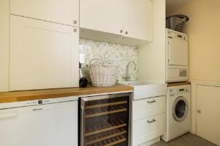 The Chelsea Abode - 4BDR Home with Terrace Vacation rental in City of Westminster
