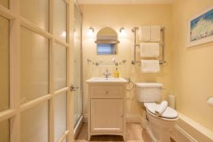 The Chelsea Abode - 4BDR Home with Terrace Vacation rental in City of Westminster
