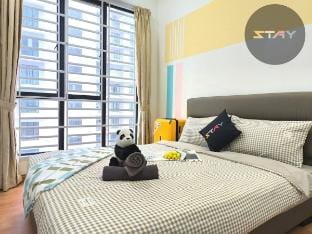Platino Comfort 2Bed Netflix Paradigm Mall BySTAY Vacation rental in Johor Bahru