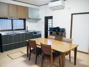Family Group Style Private House Rental Vacation rental in Japan