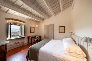 Villa Il Desiderio by Miani Group Villa in Tuscany