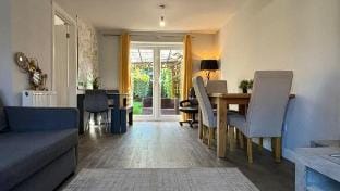 Maiden House- 3BR Property Vacation rental in Crawley