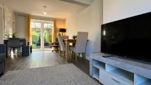Maiden House- 3BR Property Vacation rental in Crawley