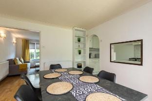 Findon House 10min from Gatwick airport Vacation rental in Crawley