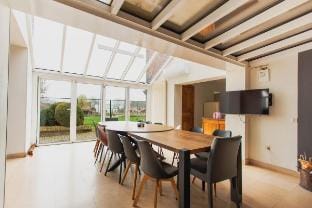 Beautiful mansion with swimmingpool and jacuzzi Villa in Limburg (province)