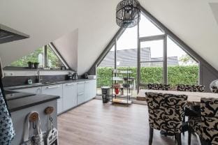 Lovely Forest Villa Aquarius near forest and lake. Villa in Friesland, Netherlands