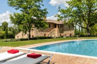 Podere Dal Monte by Miani Group Villa in Tuscany