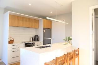 Skyline Vista: Views, Parking, Netflix & Espresso Vacation rental in Wellington