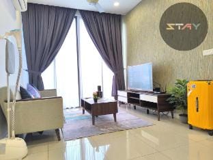 D'Pristine 6Pax Tranquil Lakeview Netflix By STAY Vacation rental in Johor