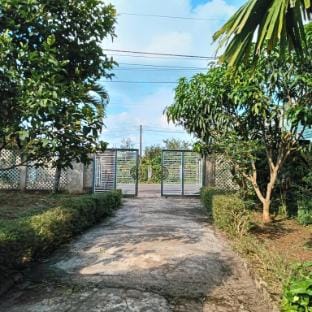 House Garden in town by Tâm Miên Man Homestay  Vacation rental in Lâm Đồng