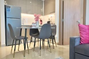 A Calm 2 BR Apartment in a Beautiful Garden Area Apartment in Dubai