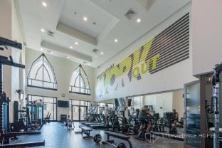 Cozy 1BR Steps Away from Burj Khalifa & Dubai Mall Apartment in Dubai