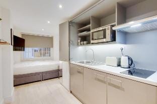 Studio very close Baker Street Apartment in City of Westminster