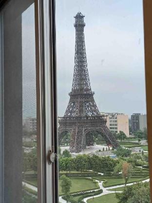 Spacious 1bhk apartment with Eiffel view Vacation rental in Lahore