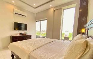 Spacious 1bhk apartment with Eiffel view Vacation rental in Lahore