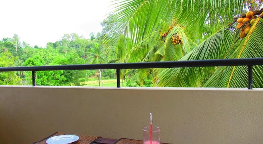 Green Palm Villa Hotel in Southern Province