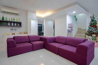 Tanjung Aru Houses Vacation rental in Kota Kinabalu