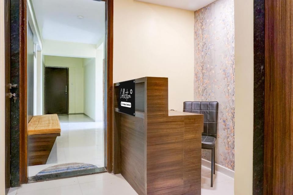 Super Collection O Veerbhadra Nagar Baner Hotel in Pune