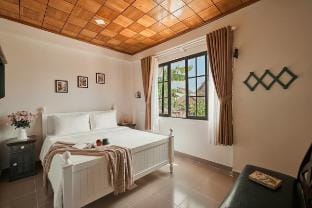 LL Villa 8Br Europe - 20 guests Vacation rental in Dalat